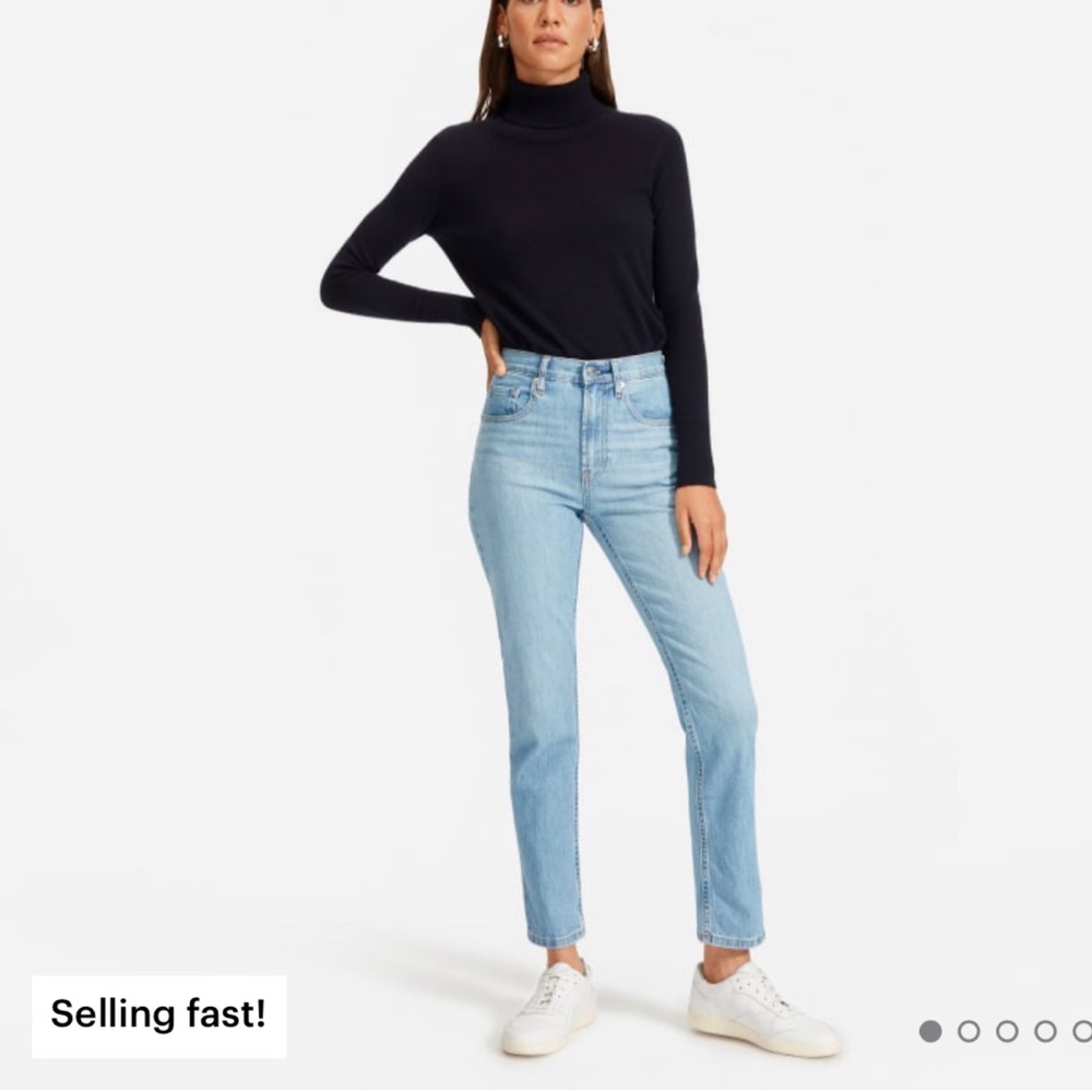 Everlane Cheeky Straight Jean